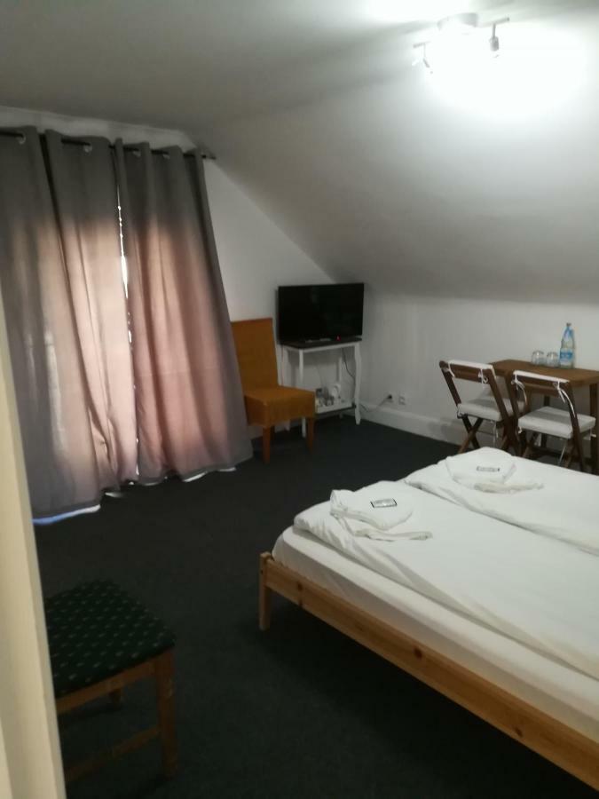 Royal Guest House II 菲尔森 外观 照片